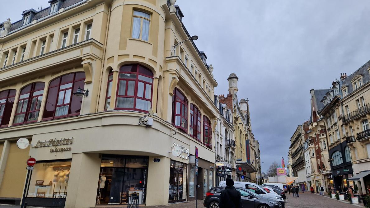 Encore un magasin de vetements qui va fermer dans le centre ville de Saint Quentin